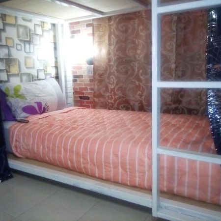 Ban Kru Ae Mixed Dorm Bed and Breakfast Μπανγκόκ Εξωτερικό φωτογραφία