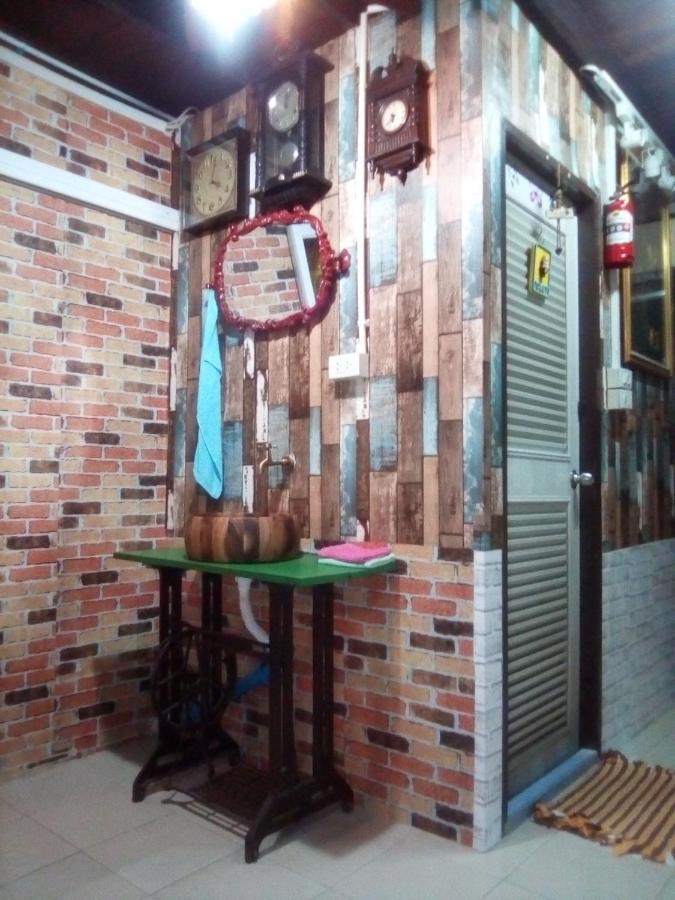 Ban Kru Ae Mixed Dorm Bed and Breakfast Μπανγκόκ Εξωτερικό φωτογραφία